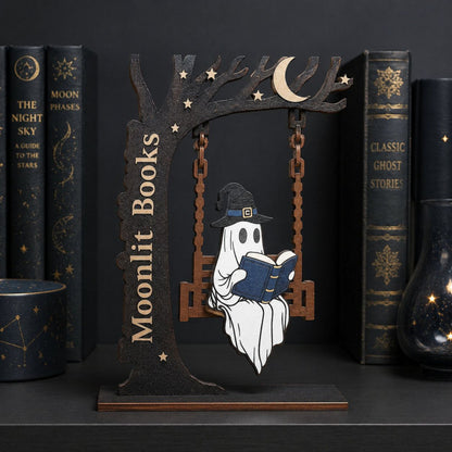 🎃 Halloween Ghost Bookshelf Decor – Cozy Reading Ghost Figurine with Magical Tree Scene for Home & Library-YH